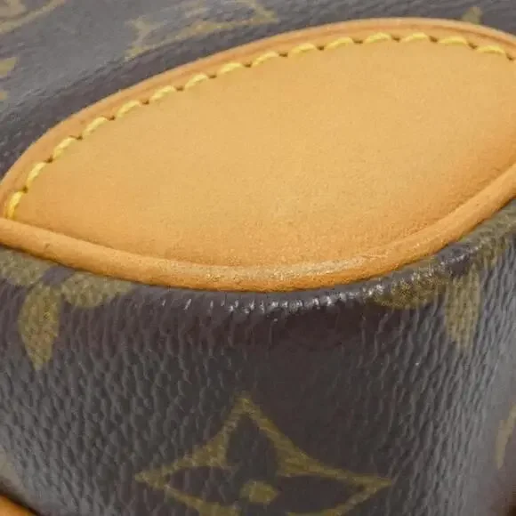 LOUIS VUITTON Authentic Brown Monogram Shoulder Bag - Picture 3 of 9